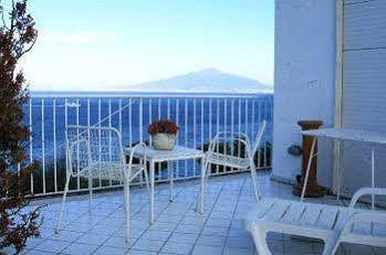Casa Correale Apartment Sorrento Bagian luar foto